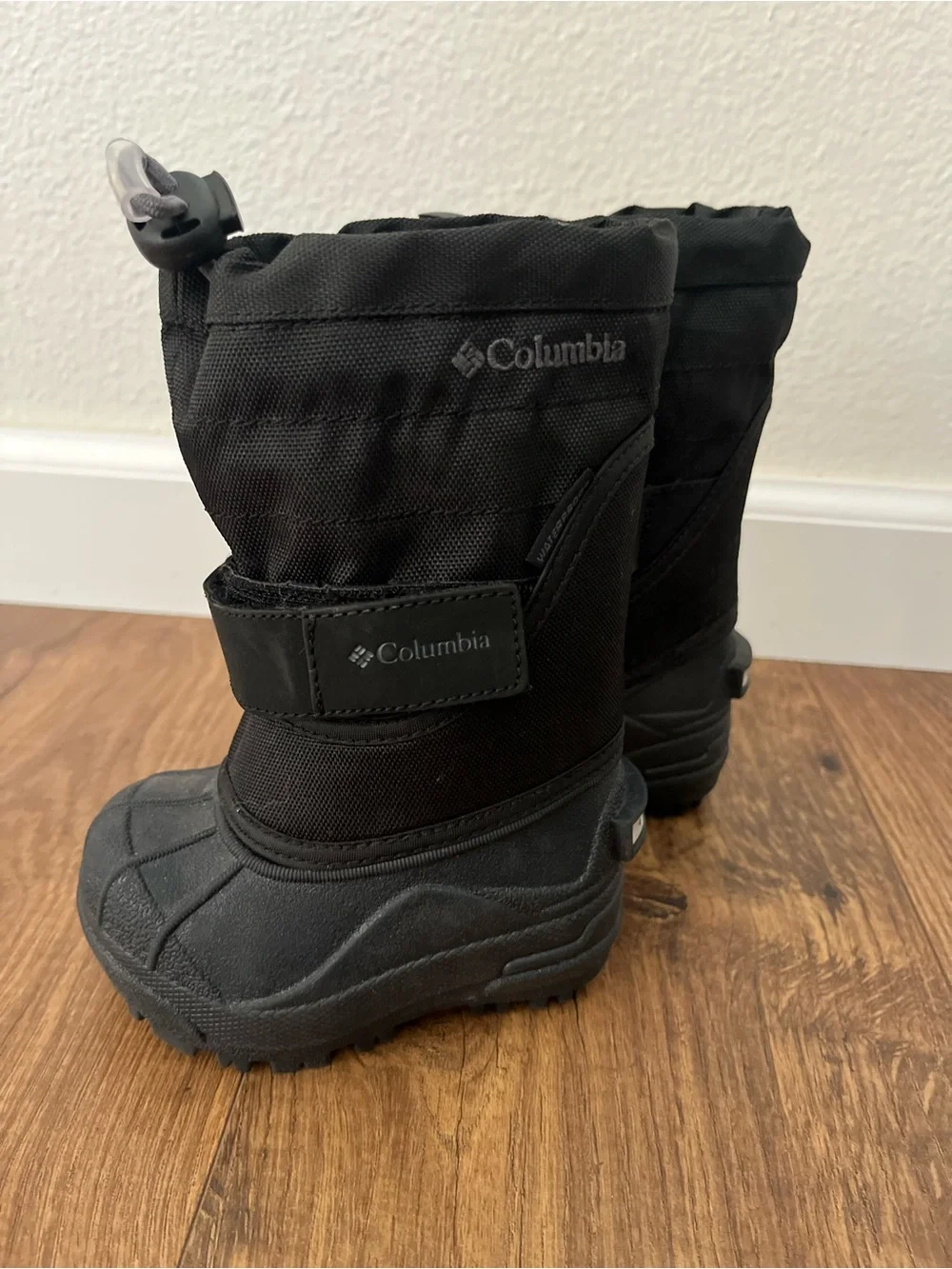 New Columbia toddler Powderbug black size 4 winter snow boots waterproof